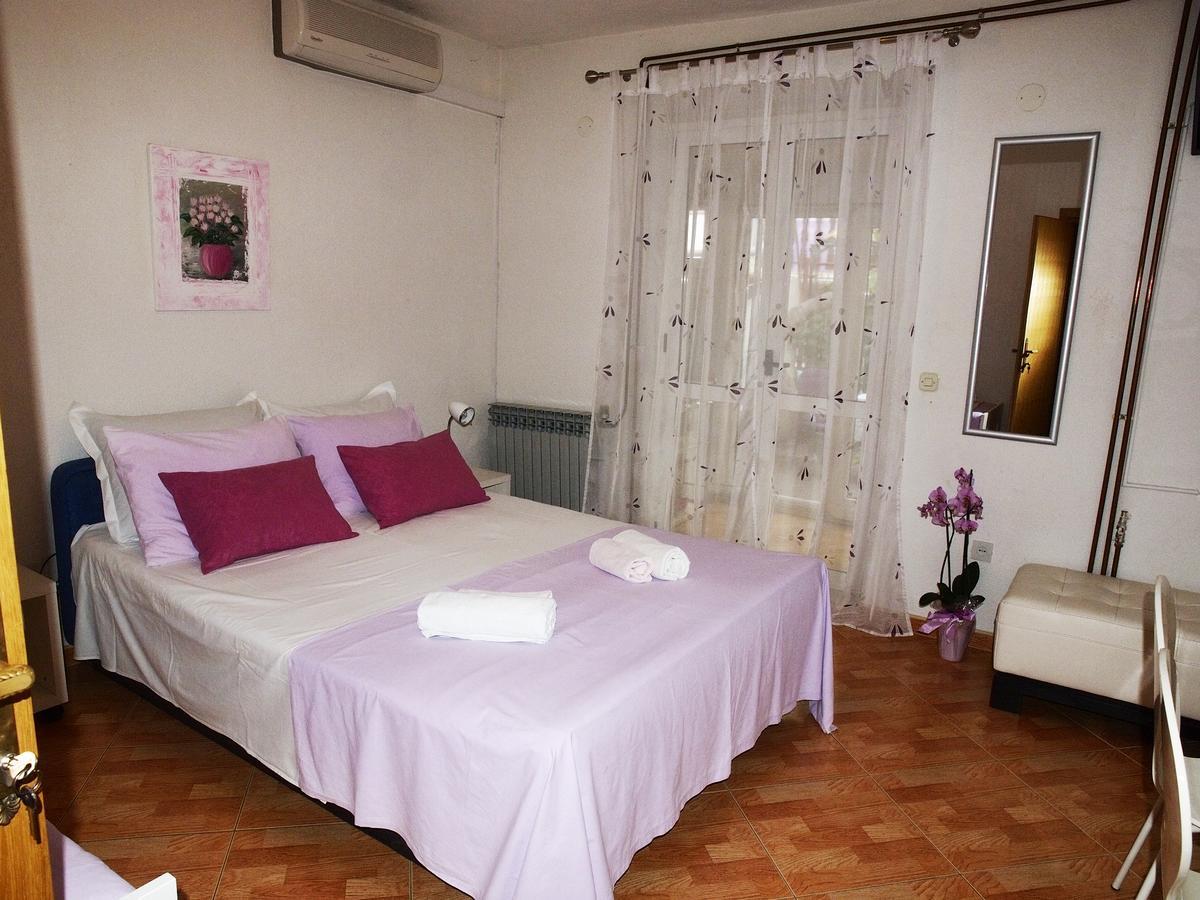 Apartment Slavenka Urlic *